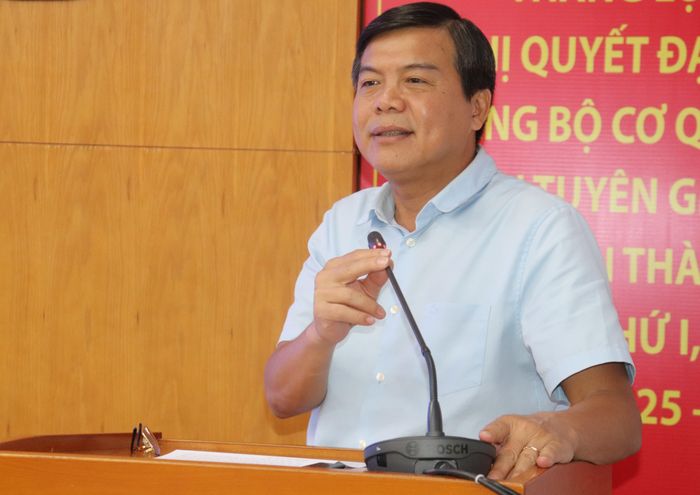  Đồng chí Tăng Hữu Phong phát biểu tại buổi lễ 