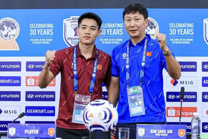 Năm 2026 đặc biệt thành công với Đình Bắc. Anh giành danh hiệu Vua phá lưới U23 châu Á với 4 bàn thắng, góp phần giúp U23 Việt Nam giành Huy chương Đồng. Ảnh: VFF.