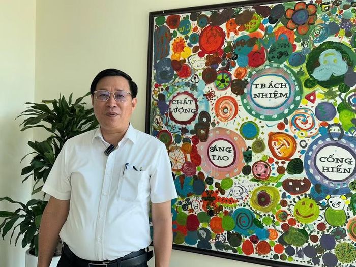 Ông Nguyễn Anh Tuấn – Hiệu trưởng Trường THCS Chất lượng cao Chu Văn An (phường Việt Hưng - Hà Nội). Ảnh NC.