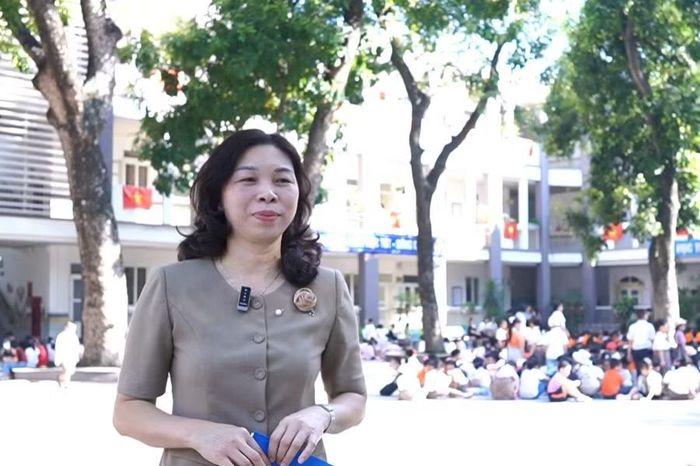 Bà Nguyễn Thị Liễu - Hiệu trưởng Trường Tiểu học & THCS Cự Khối, (phường Long Biên, Hà Nội. Ảnh NC.