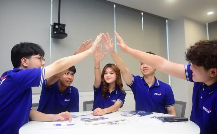 Sinh viên Trường Đại học Khoa học và Công nghệ Hà Nội. Ảnh: NTCC