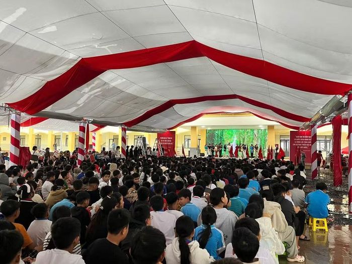 Tổng duyệt chương trình tại Trường PTNT Tiểu học và THCS Ia Lốp.