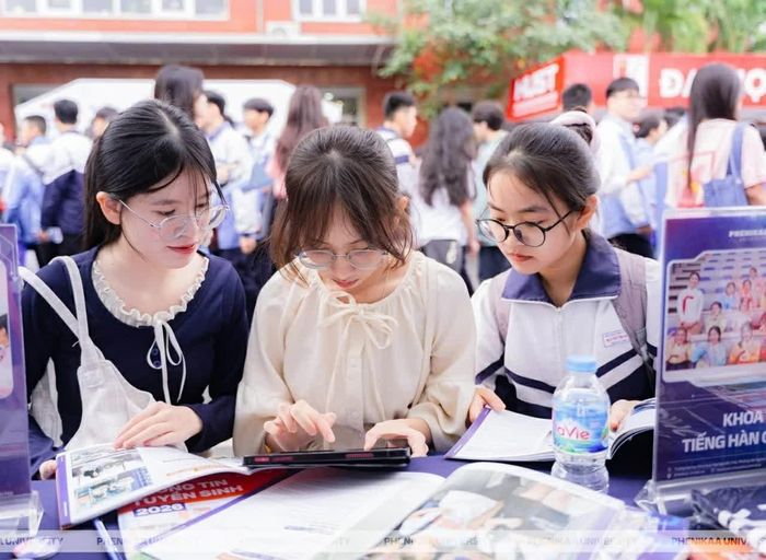 Trong bức tranh tổng thể của giáo dục đại học Việt Nam, tự chủ không còn là mục tiêu cần tranh luận, mà đã trở thành xu thế tất yếu. (Ảnh: D. Ngân)