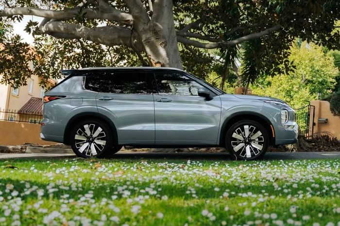 Mẫu xe cạnh tranh ở phân khúc gầm cao cỡ C với chính Destinator - Ảnh: Mitsubishi