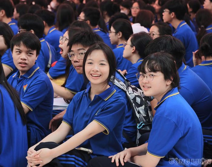 “Chúng tôi hoàn toàn cảm thấy mãn nguyện với ngôi trường mới”, cô Quỳnh nói.