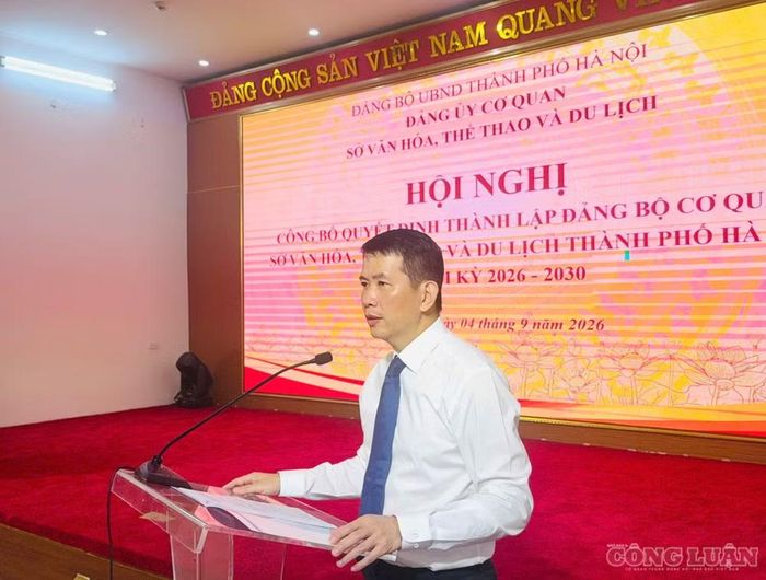 Bí thư Đảng ủy, Giám đốc Sở VHTT&DL TP Hà Nội Phạm Tuấn Long phát biểu tại hội nghị.