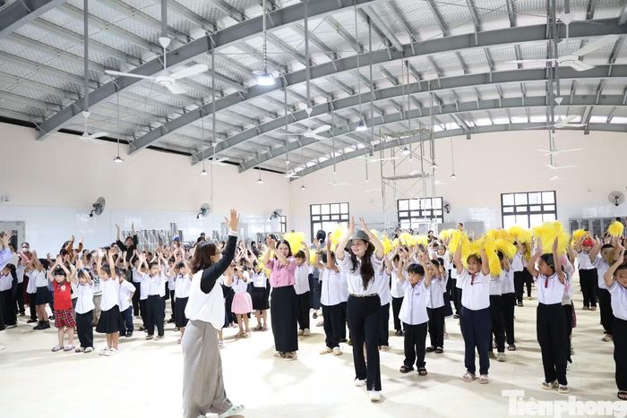 Việc đưa công trình vào sử dụng được kỳ vọng tạo môi trường học tập, ăn ở khang trang cho học sinh vùng biên, nhất là con em đồng bào dân tộc thiểu số; đồng thời góp phần nâng cao chất lượng giáo dục và xây dựng nguồn nhân lực tại địa bàn biên giới Lâm Đồng.