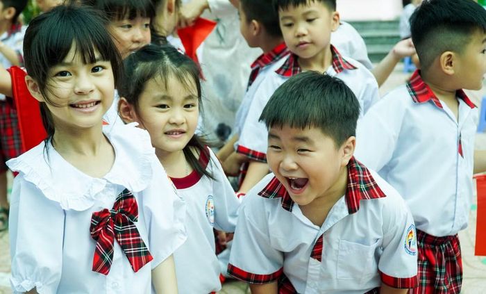 Hiện tại, trường có hơn 400 học sinh lớp 1 đến trường một buổi mỗi ngày.