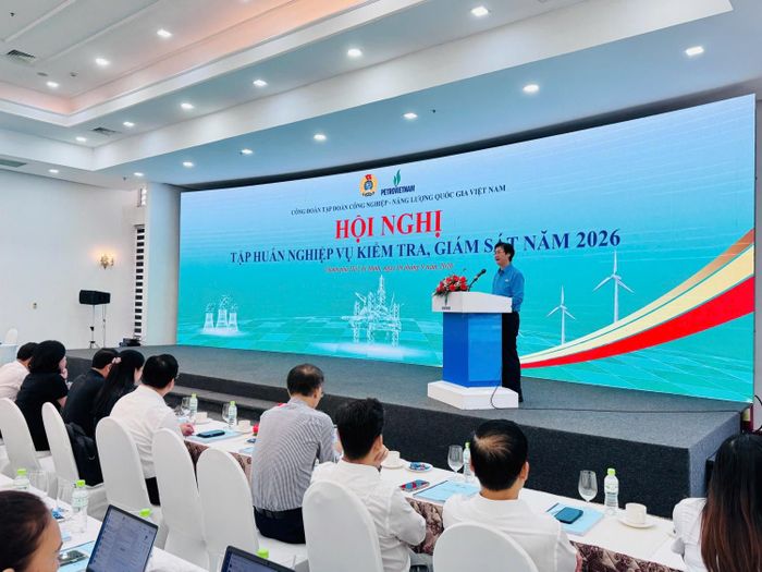 Chủ tịch Công đoàn PETROVIETNAM Nguyễn Mạnh Kha nhấn mạnh, công tác kiểm tra, giám sát là một trong những nhiệm vụ quan trọng, góp phần bảo đảm các chủ trương, nghị quyết, quy định của tổ chức Công đoàn được thực hiện nghiêm túc.