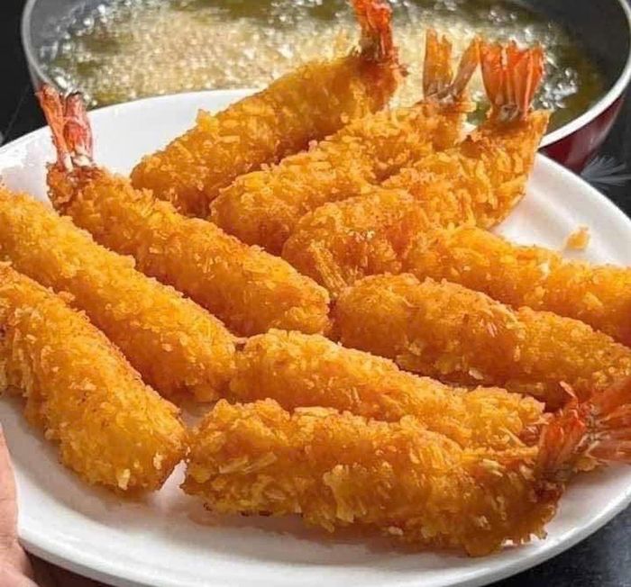 Ăn hải sản có nên kiêng uống trà, ăn hồng ổi ? Ảnh: Linh Nga
