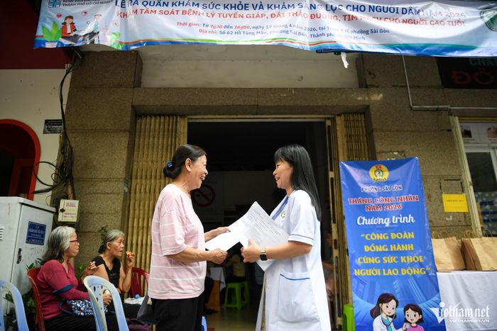 Hiện TPHCM đã khám sức khỏe miễn phí cho gần 4 triệu người, đạt 43,1% dân số. Ảnh: Nguyễn Huế