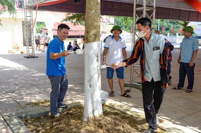 Công tác chuẩn bị cho ngày khai giảng đang được nhà trường triển khai. Ảnh: Lê Dương