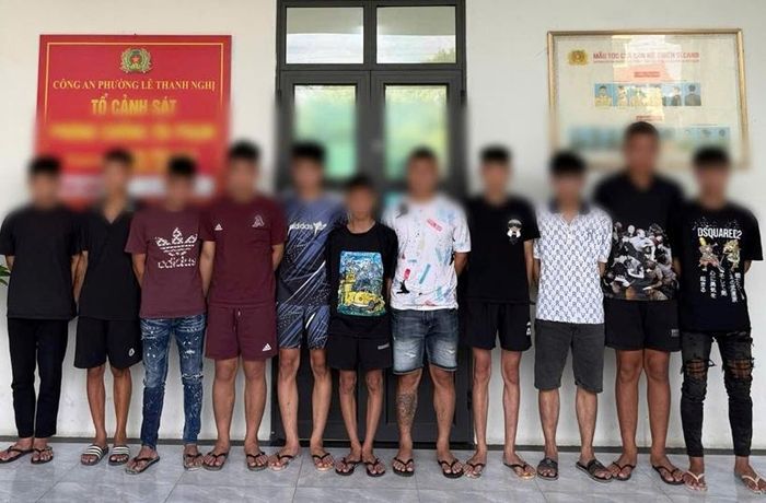 Các đối tượng tại cơ quan Công an.
