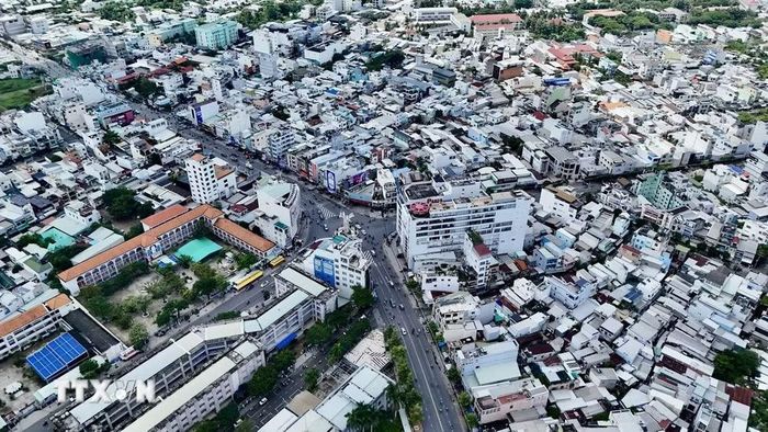 Phường Long Xuyên (An Giang) có lợi thế gắn kết mạnh mẽ với Cần Thơ và Thành phố Hồ Chí Minh. (Ảnh: Thanh Sang/TTXVN)