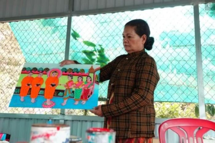 Bức tranh kính tinh xảo, tỉ mỉ của người dân Phước Thuận. (Ảnh: Báo Cần Thơ)