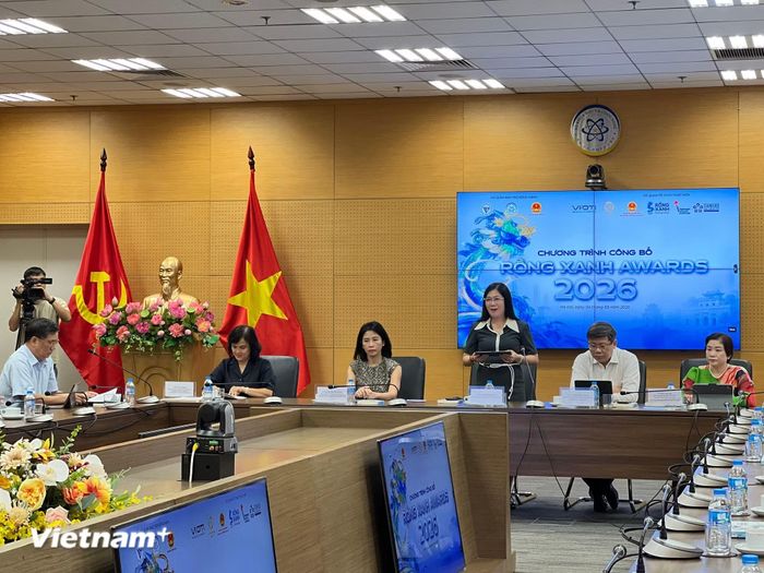 Ban tổ chức giới thiệu về mùa giải Rồng Xanh đầu tiên. (Ảnh: Mai Mai/Vietnam+)