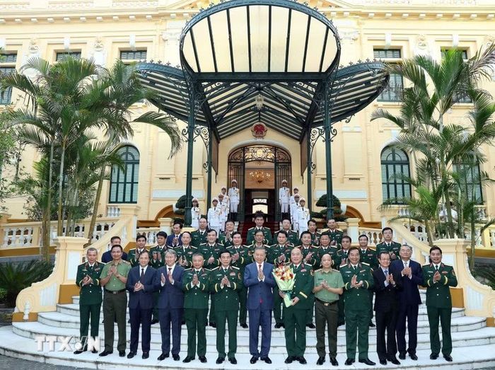 Tổng Bí thư, Chủ tịch nước Tô Lâm và các đại biểu. (Ảnh: Thống Nhất/TTXVN)