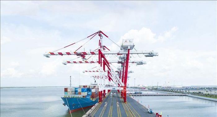 Cảng Quốc tế Long An là một trong những cửa ngõ quan trọng để Tây Ninh kết nối nguồn hàng với hệ thống cảng biển và các tuyến vận tải quốc tế. Ảnh: TTXVN phát