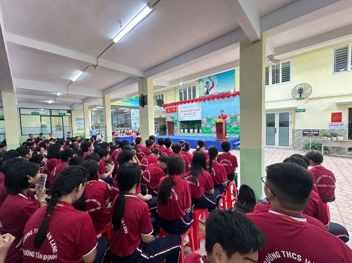 Chương trình đón học sinh năm học 2026 - 2027 tại Trường Tiểu học - THCS Tân Định.