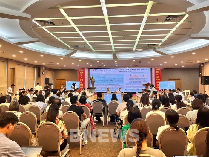 Chiều 4/9, tại Hà Nội, Liên đoàn Thương mại và Công nghiệp Việt Nam (VCCI) tổ chức hội thảo "Góp ý hoàn thiện dự thảo Luật An toàn thực phẩm (sửa đổi)". 