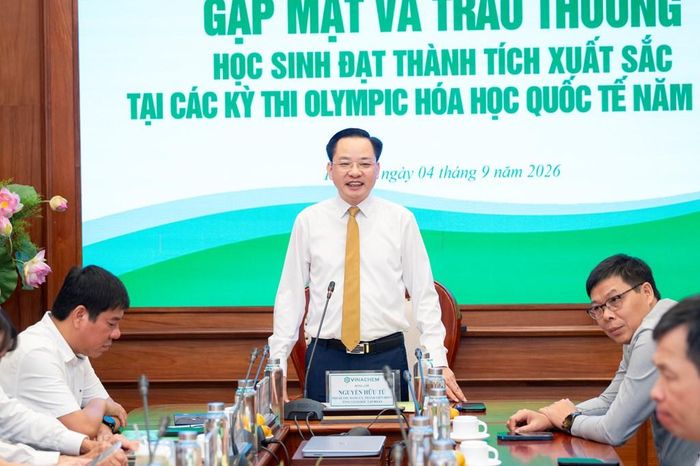 Ông Nguyễn Hữu Tú, Tổng giám đốc Tập đoàn Hóa chất Việt Nam phát biểu tại chương trình. Ảnh: Vinachem