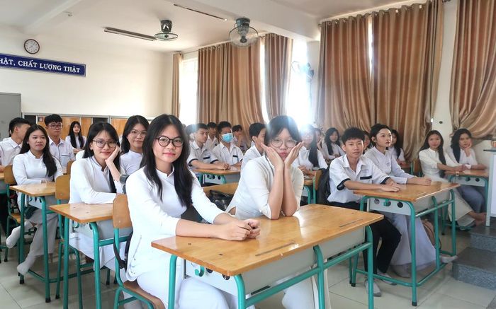 Học sinh TPHCM tham dự lễ khai giảng trực tuyến năm học 2025- 2026.