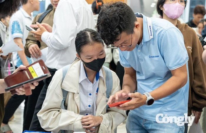 Sinh viên được giới thiệu các nền tảng tìm kiếm việc làm.