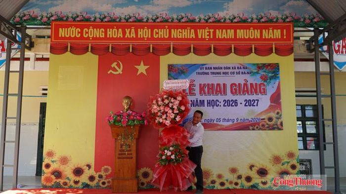 Trường THCS Bà Nà đã cơ bản hoàn tất công tác chuẩn bị và sẵn sàng cho lễ khai giảng sáng 5/9.