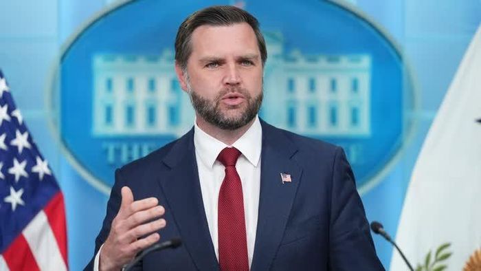Phó Tổng thống JD Vance phát biểu trong cuộc họp báo tại Nhà Trắng ở Washington, DC, ngày 4/9/2026. Ảnh: AP.