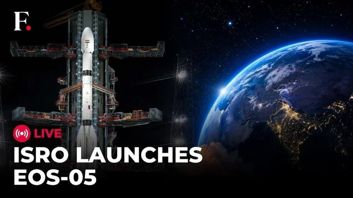 EOS-05 là vệ tinh quan sát Trái Đất được ISRO phát triển với khả năng chụp ảnh từ quỹ đạo địa đồng bộ. Ảnh: Timesofindia.