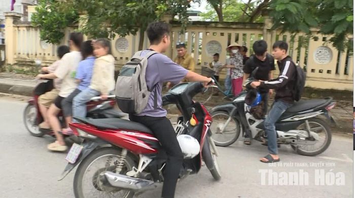 Học sinh chưa đủ tuổi điều khiển phương tiện xe gắn máy tại xã Nông Cống.
