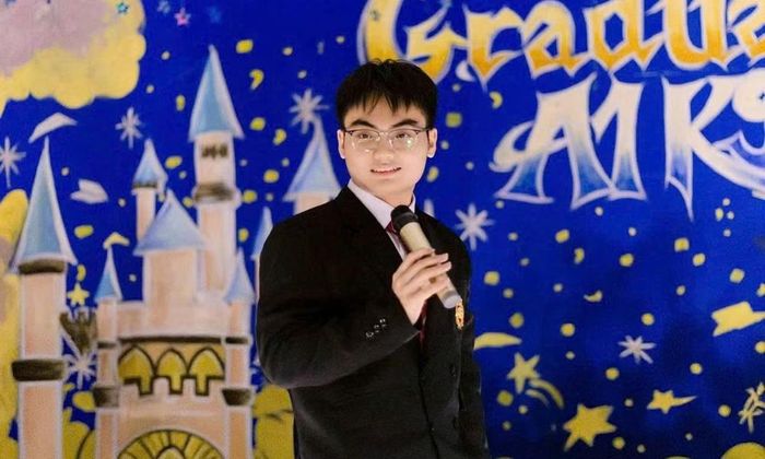 Chu Khánh Long, cựu học sinh trường Trung học phổ thông Lý Thái Tổ, thủ khoa đầu vào Trường Đại học Ngoại thương năm 2026 ở hai phương thức xét tuyển.