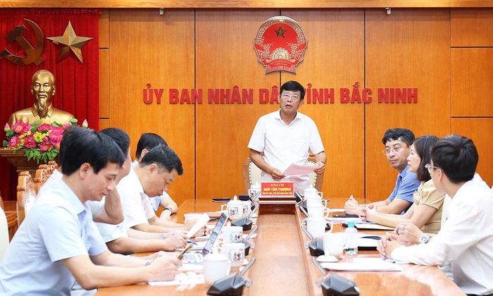  Đồng chí Ngô Tân Phượng phát biểu chỉ đạo sau hội nghị.  