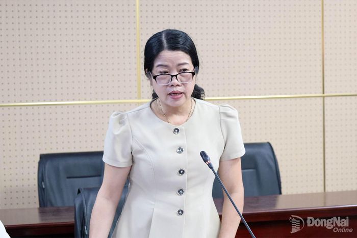 Phó Chủ tịch Ủy ban MTTQ Việt Nam thành phố Lưu Thị Hà phát biểu tại buổi làm việc. Ảnh: Hồ Thảo