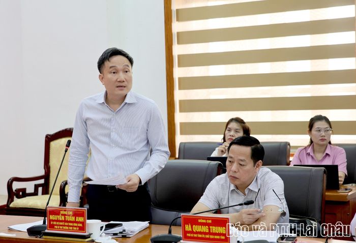 Đồng chí Nguyễn Tuấn Anh - Ủy viên dự khuyết Ban Chấp hành Trung ương Đảng, Phó Bí thư Thường trực Tỉnh uỷ phát biểu tại hội nghị. 