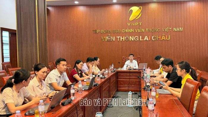 Quang cảnh hội nghị tại điểm cầu tỉnh.