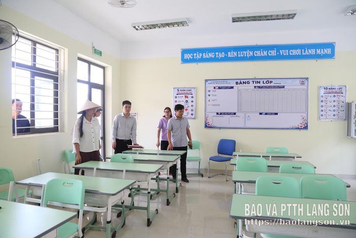 Lớp học khang trang được đưa vào sử sụng đúng dịp năm học mới tại Trường Phổ thông nội trú Tiểu học và THCS Mẫu Sơn