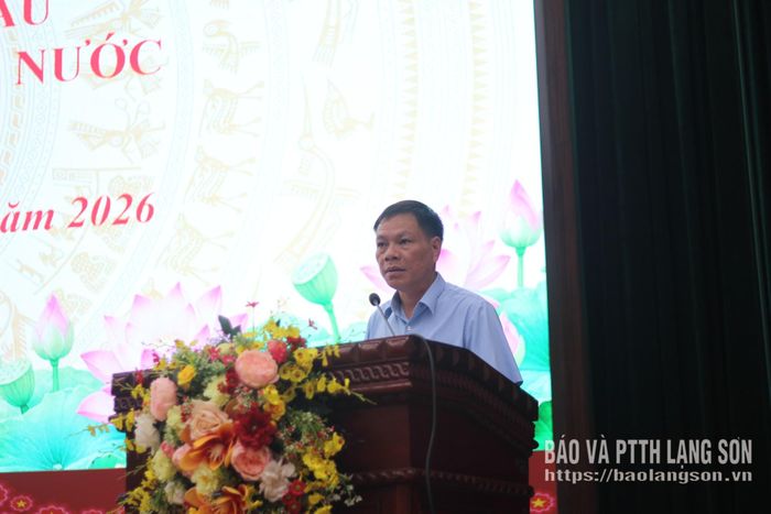 Lãnh đạo UBND phường Đông Kinh phát biểu tại hội nghị