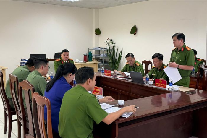 Rà soát tiến độ, xác định những điểm nghẽn trong thực hiện các nhiệm vụ. Ảnh: Lê Tiến