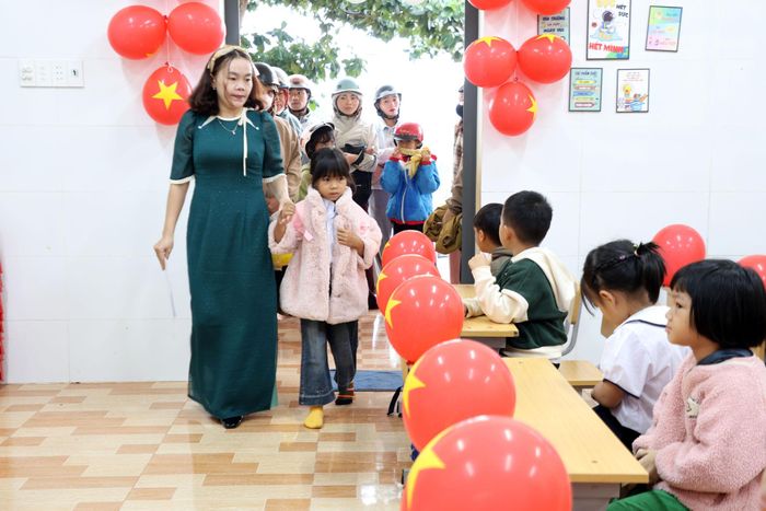 Học sinh được tiếp cận với môi trường học tập, sinh hoạt hoàn toàn khác