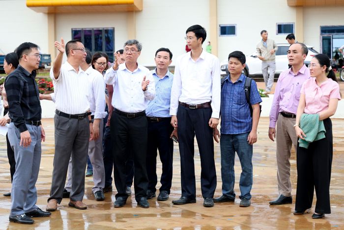Đối với chuỗi hoạt động sáng 5/9, Phó Chủ tịch UBND tỉnh Lâm Đồng Nguyễn Minh yêu cầu các đơn vị rà soát tất cả mọi khâu, bảo đảm hệ thống đường truyền, nguồn điện ổn định, thông suốt, hình ảnh chỉn chu. Quá trình sự kiện diễn ra, các lực lượng phối hợp chặt chẽ, bảo đảm an ninh, trật tự, an toàn giao thông