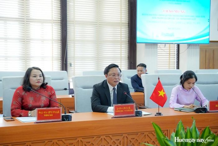 Phó Bí thư Thành ủy, Chủ tịch UBND TP. Huế Lê Trí Thanh phát biểu tại buổi làm việc.