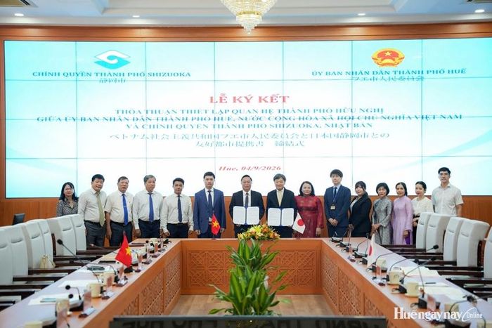 TP. Huế và TP. Shizuoka ký kết Thỏa thuận thiết lập quan hệ thành phố hữu nghị giữa hai địa phương.