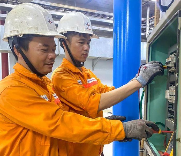 Sửa chữa lớn hạng mục thiết bị phụ tổ máy