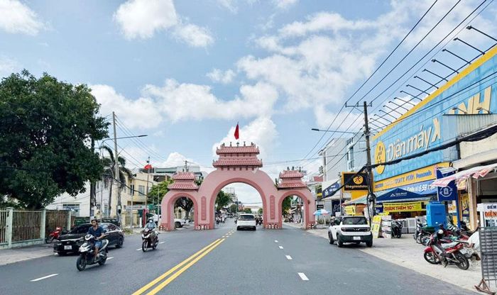 Cổng Tam Quan Rạch Giá - biểu tượng kiến trúc đặc sắc (ảnh: Chung Thắng)