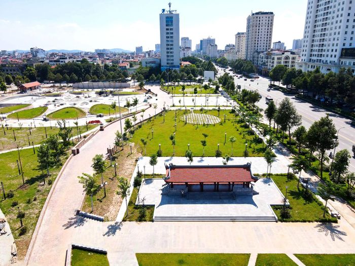 Dự án đầu tư xây dựng hạ tầng kỹ thuật và các công trình phụ trợ công viên Văn Miếu chia thành 3 khu, diện tích 4,7ha với tổng mức đầu tư hơn 690 tỷ đồng.