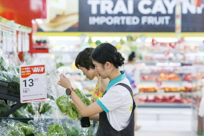 Từ nay đến cuối năm cần tiếp tục theo dõi sát diễn biến giá hàng hóa. Ảnh: An Thư