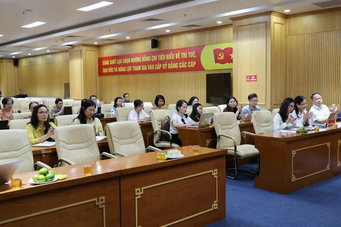 Các phóng viên cơ quan báo chí tại họp báo. Ảnh: Phương Thảo