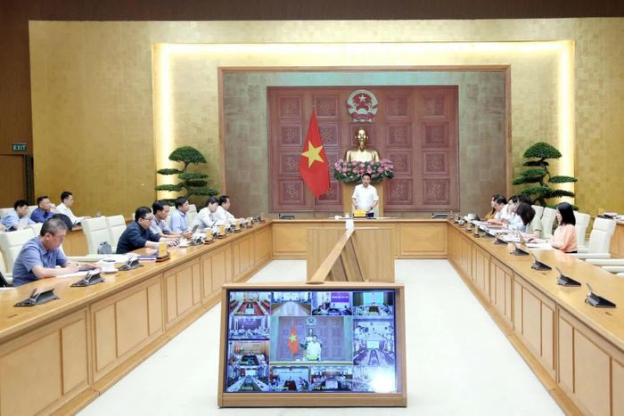 Cuộc họp được tổ chức trực tiếp tại trụ sở Chính phủ và kết nối trực tuyến đến điểm cầu các tỉnh, thành phố. Ảnh: Đức Minh