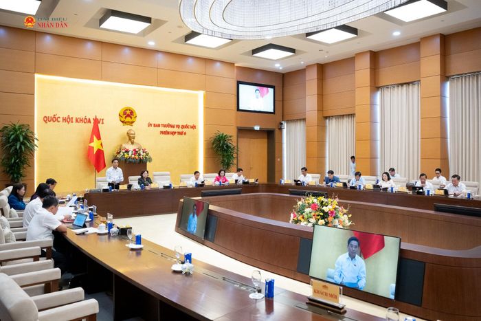 Toàn cảnh phiên họp
